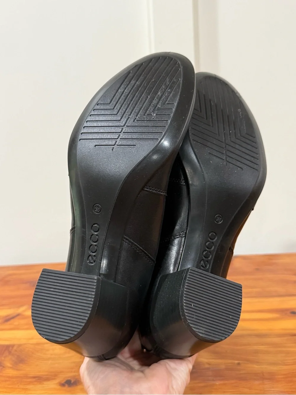 NEW ECCO Women Shape 35 Chelsea Ankle Boots 38